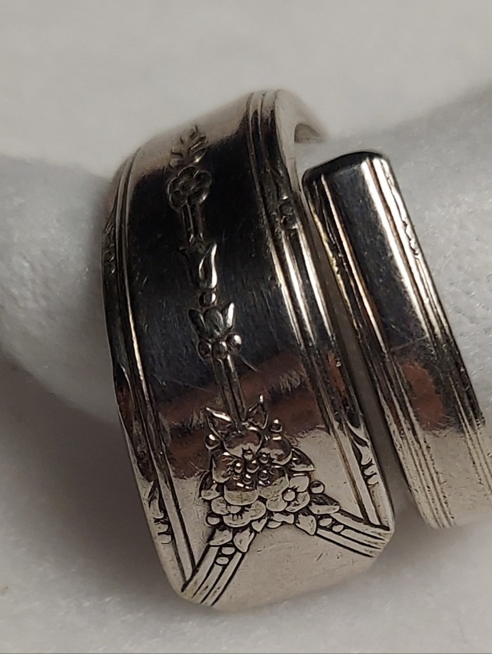 Assorted Rings - Picture 12 of 13